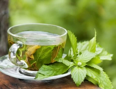 Με αυτό το ρόφημα θα εξαφανίσετε το φούσκωμα στην κοιλιά